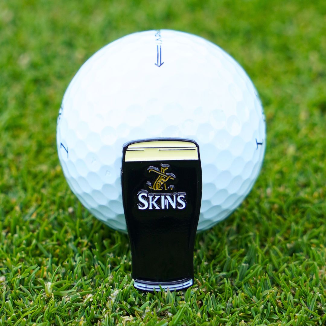 Cool golf ball marker with stout design