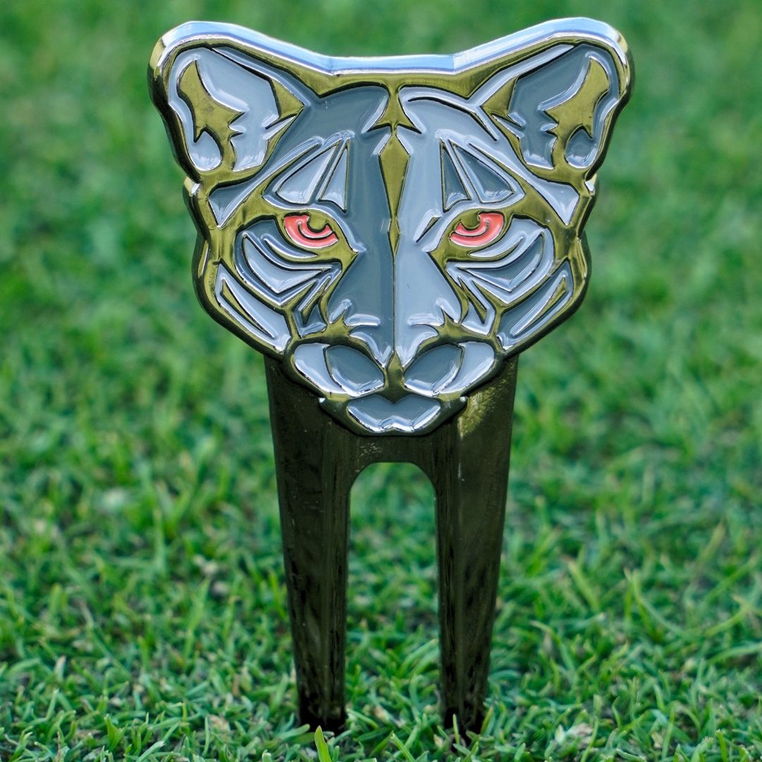 divot tool with puma cat design